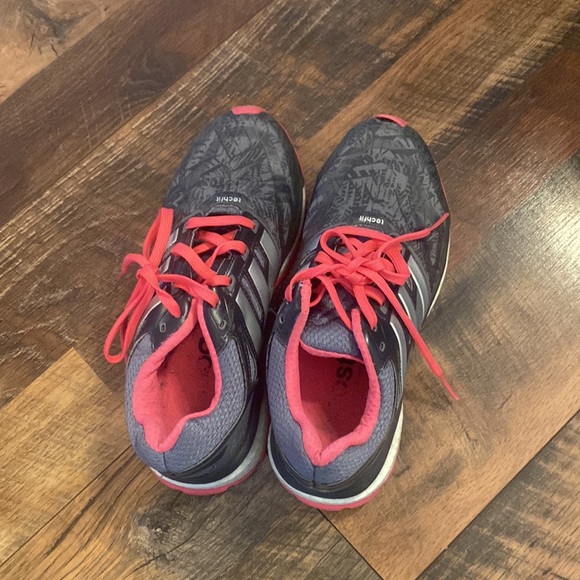 Adidas Response Boost running shoes size 6.5 - Picture 4 of 5